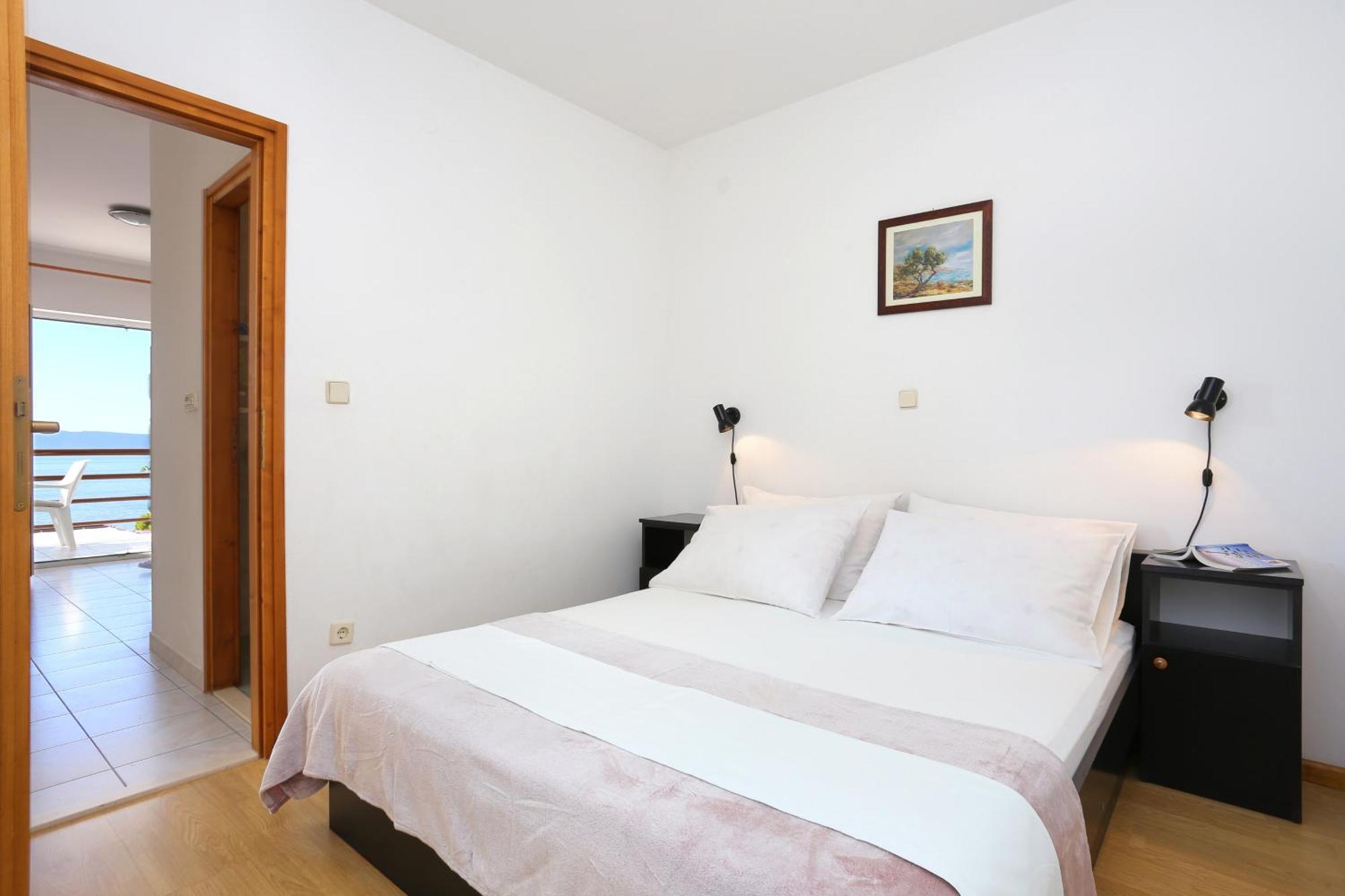 Apartments By The Sea Rastici, Ciovo - 11723 Trogir Habitación foto